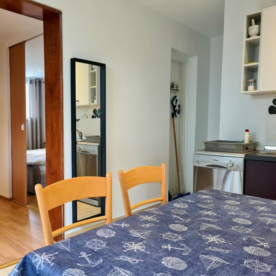 Apartment Sidro Porec Bagian luar foto